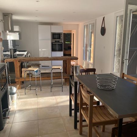 Le Mas Compres !! Aveze  Exterior photo